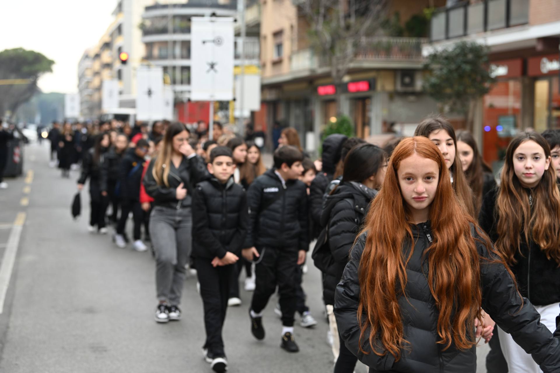 La crociata dei bambini, un corteo silenzioso per le strade di Ostia